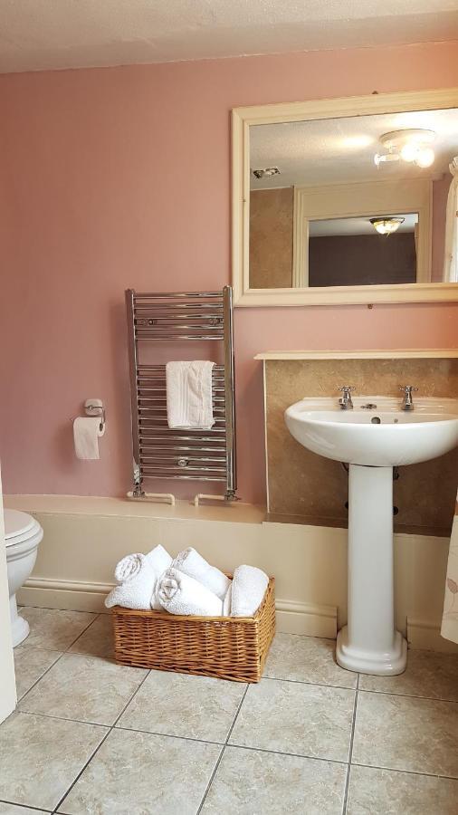 The Pelican Guesthouse Ashwellthorpe Zewnętrze zdjęcie